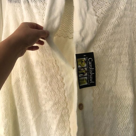 Cream/White "Cardishawl" with button-up front - Picture 4 of 7